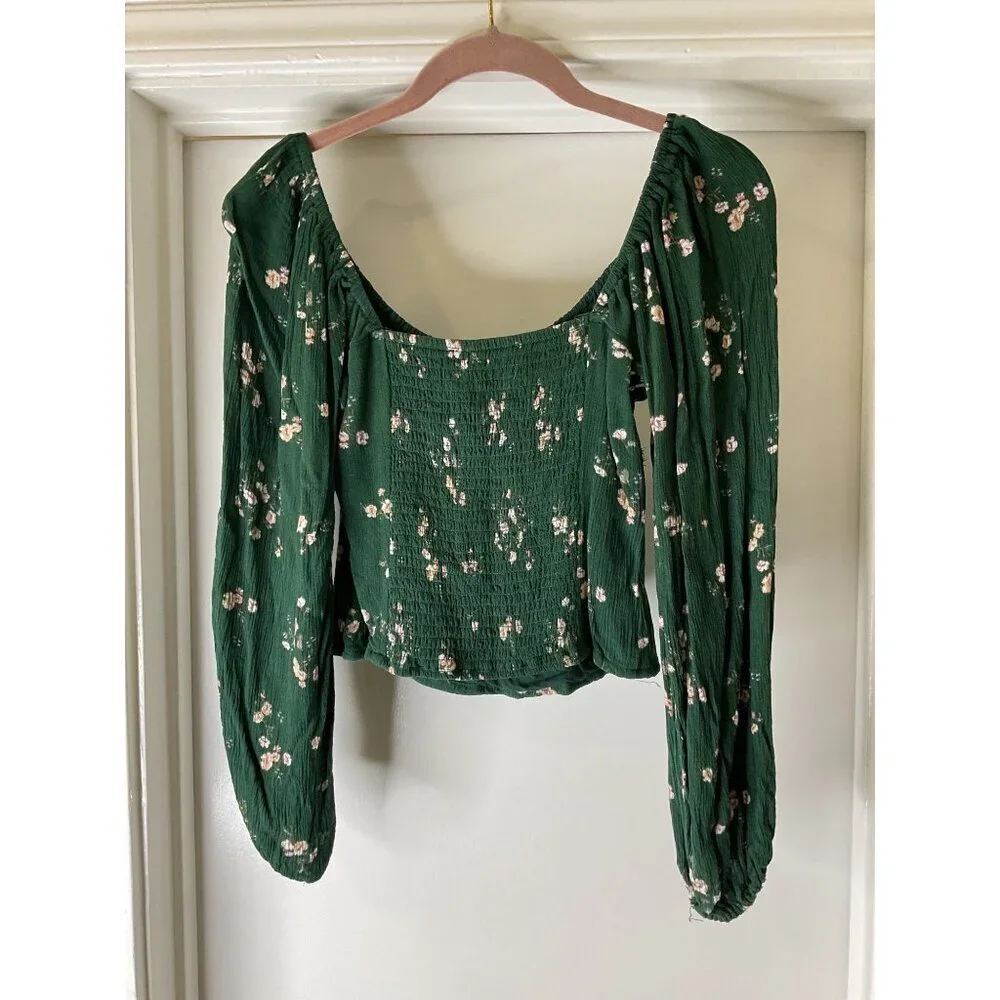 Abercrombie and Fitch Long Puff Sleeve Floral Cropped Blouse Size S Whimsygoth C